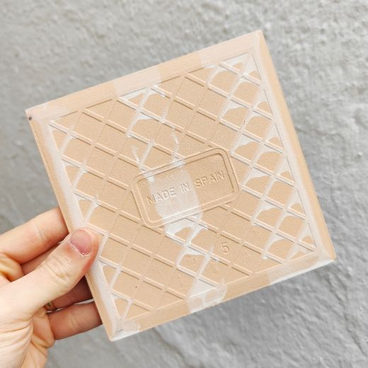 Azulejo 15 cm. esmaltado con estrella andalusí policromada.