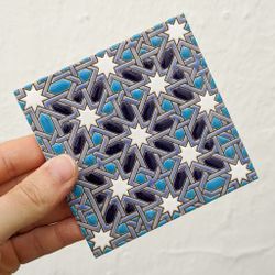 Azulejo 11 cm esmaltado con estrellas geométricas azules