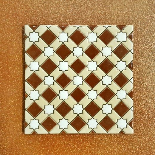 Azulejo 15 cm esmaltado con trama geométrica terracota
