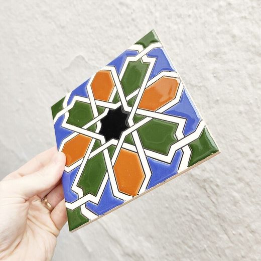 Azulejo 15 cm esmaltado con estrella andalusí policromada