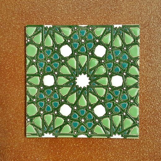 Azulejo 15 cm esmaltado con rosetón vegetal verde