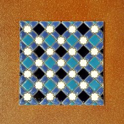 Azulejo 15 cm esmaltado con mosaico de rombos azules