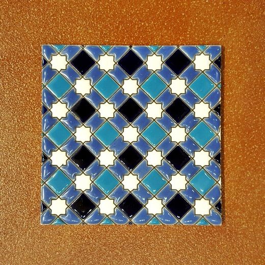 Azulejo 15 cm esmaltado con mosaico de rombos azules