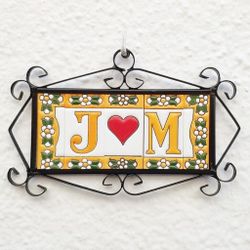 Letras y Números modelo "AMARILLAS" - 7,5cm. (3")