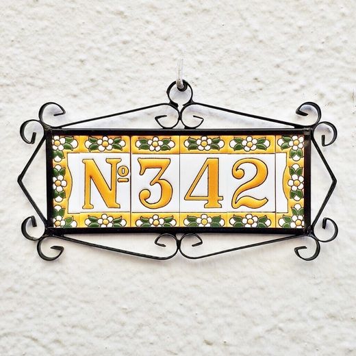 Letras y Números modelo "AMARILLAS" - 7,5cm. (3")