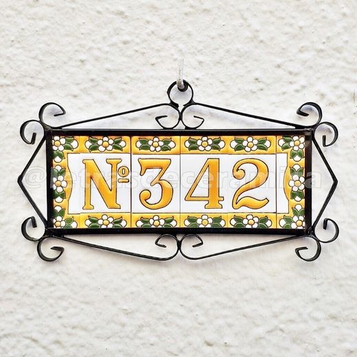Letras y Números modelo "AMARILLAS" - 7,5cm. (3")